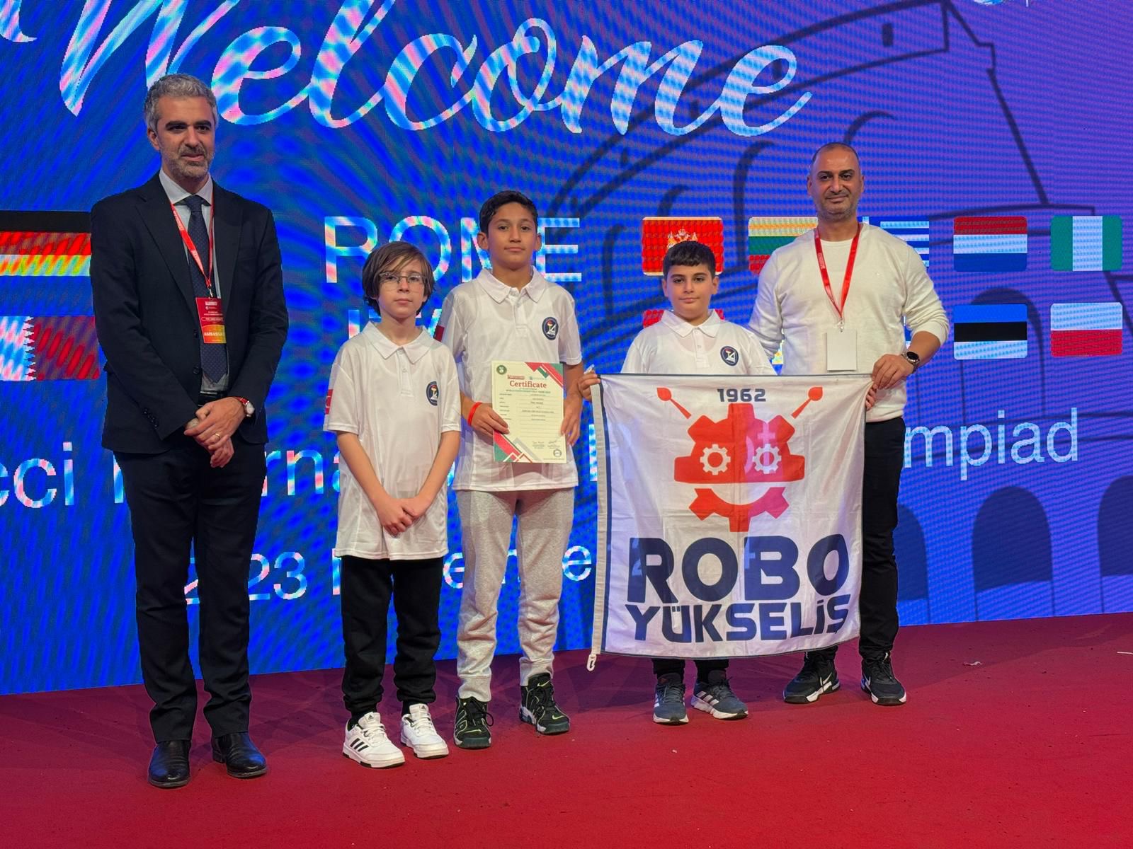 Yükseliş Koleji Dünya Sahnesinde Büyük Başarı!