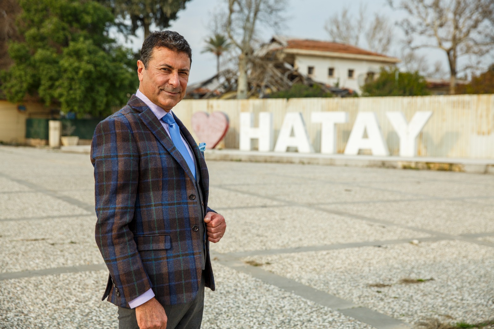 “BİR HAFTA DEDİKODUMU YAPARSANIZ SEÇİMİ ALIRIM”