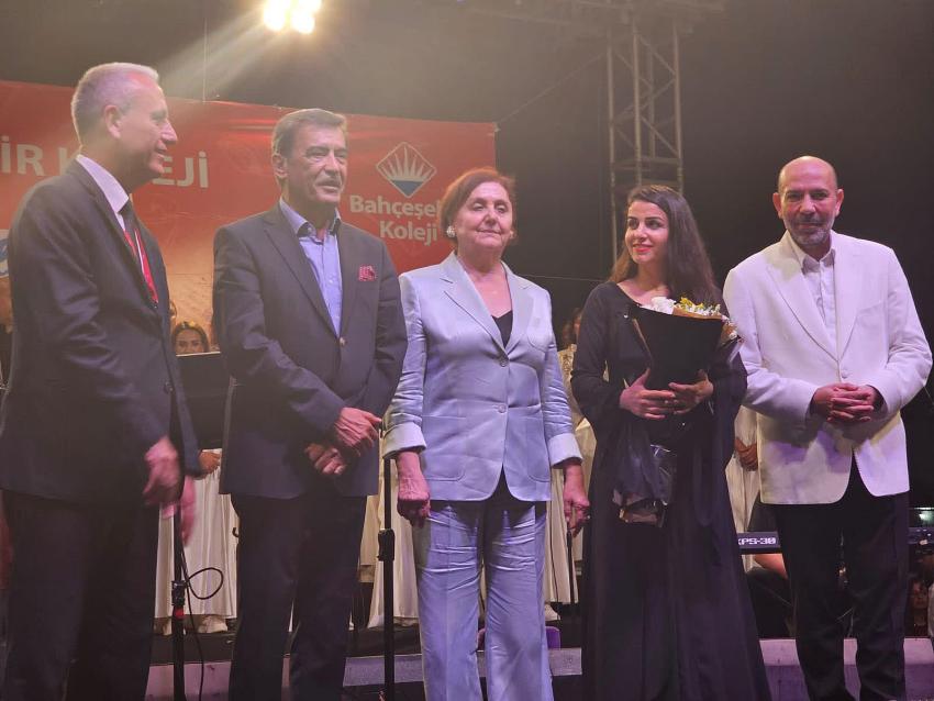 İSKENDERUN BAHÇEŞEHİR KOLEJİ’NDEN MUHTEŞEM GECE