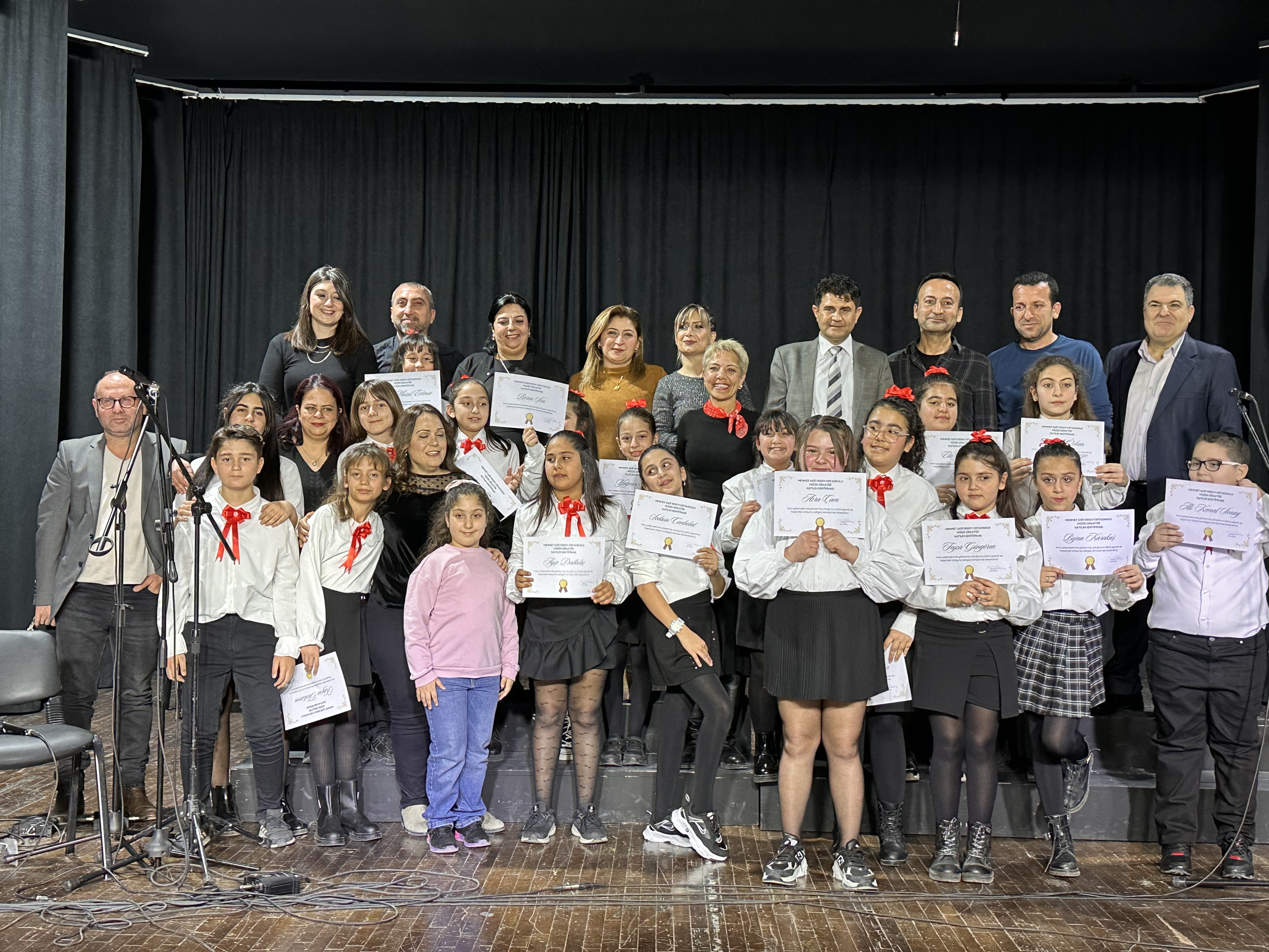 İSKENDERUN’DA MUHTEŞEM MÜZİK DİNLETİSİ