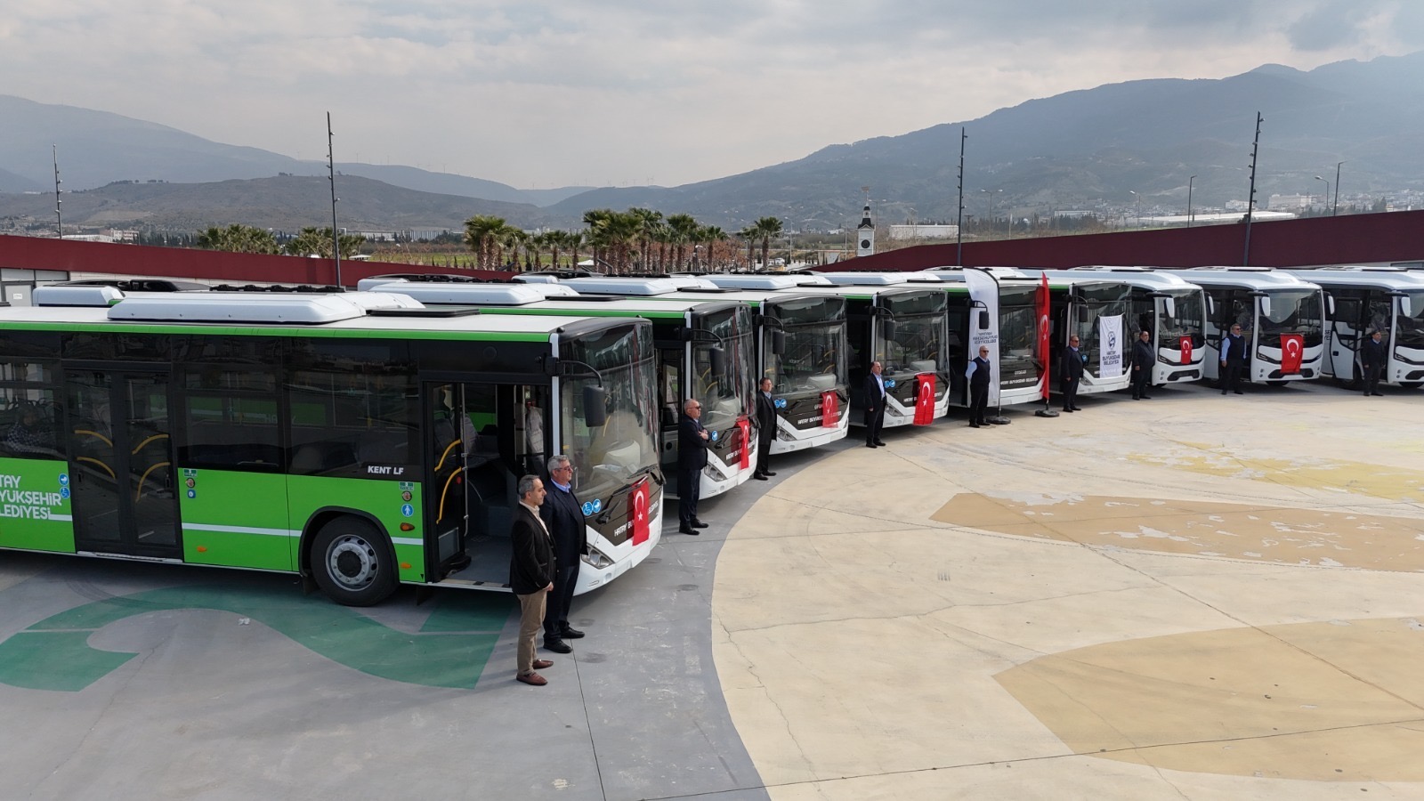 BAŞKAN ÖNTÜRK'TEN ULAŞIMA BÜYÜK YATIRIM 30 YENİ OTOBÜS YOLA ÇIKIYOR