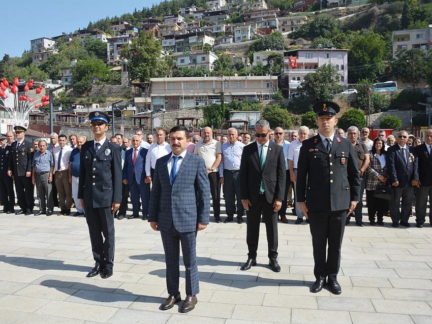 30 AĞUSTOS ZAFER BAYRAMININ 100.YILDÖNÜMÜ COŞKULU TÖRENLE KUTLANDI